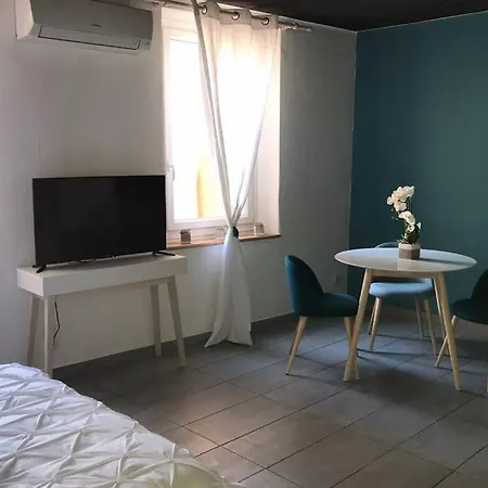 Studio Cocooning A 50 M Du Port, Classe 1 Etoile Cassis Buitenkant foto